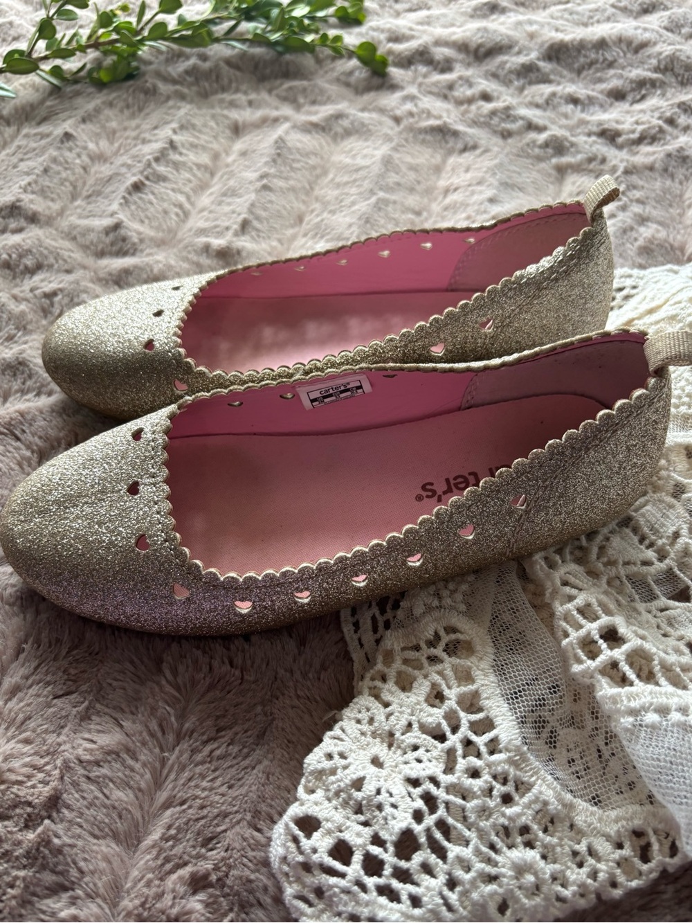Carter’s Gold Glitter Heart‑Cutout Flats • Girls Size 2 - Picture 7 of 11